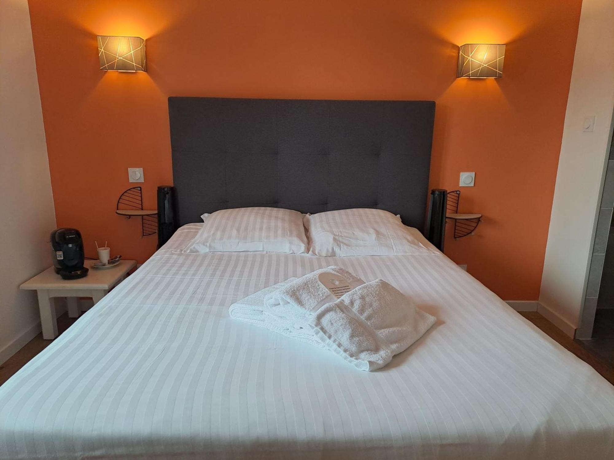 Hotel L'Auberge Canaulaise Лакано Экстерьер фото