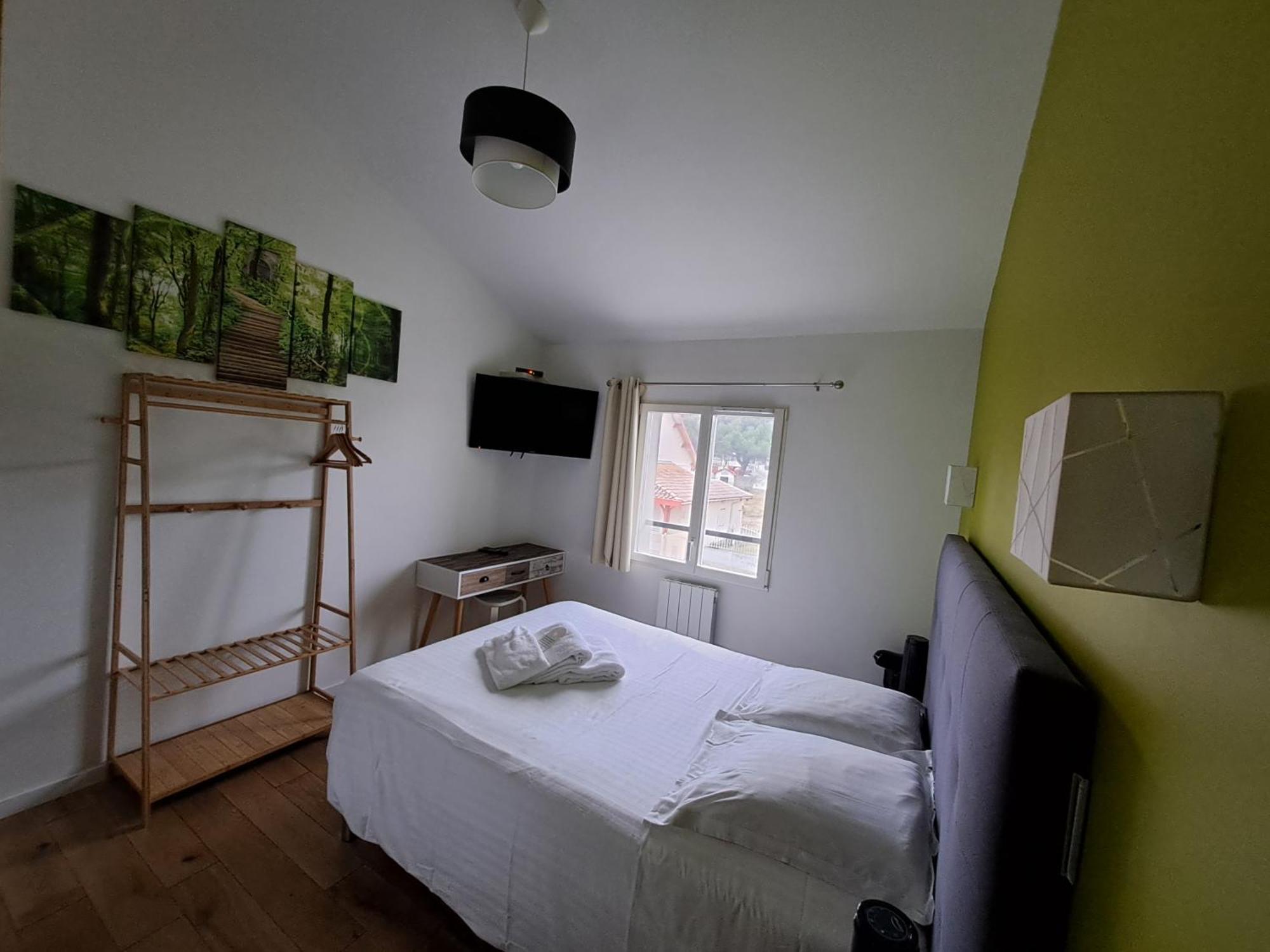 Hotel L'Auberge Canaulaise Лакано Экстерьер фото